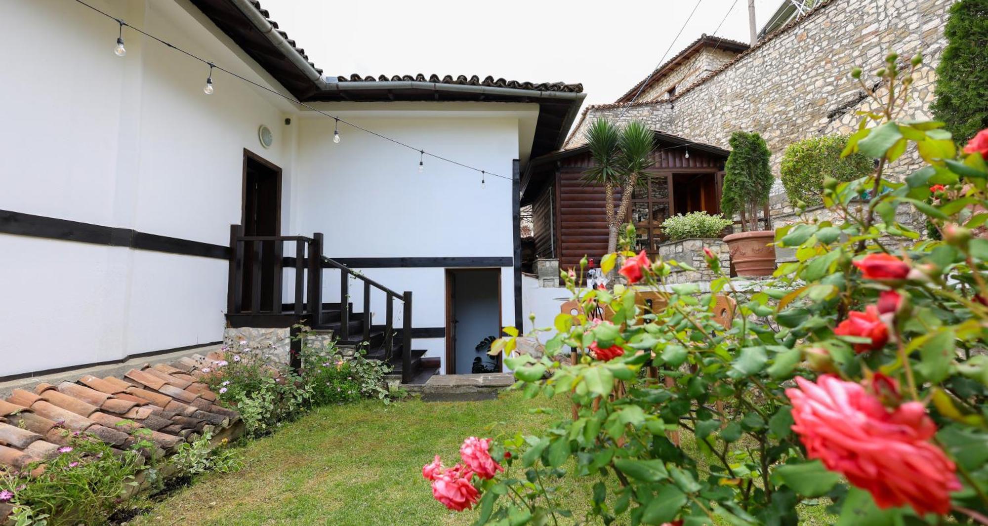Villa Elmar Berat Zewnętrze zdjęcie
